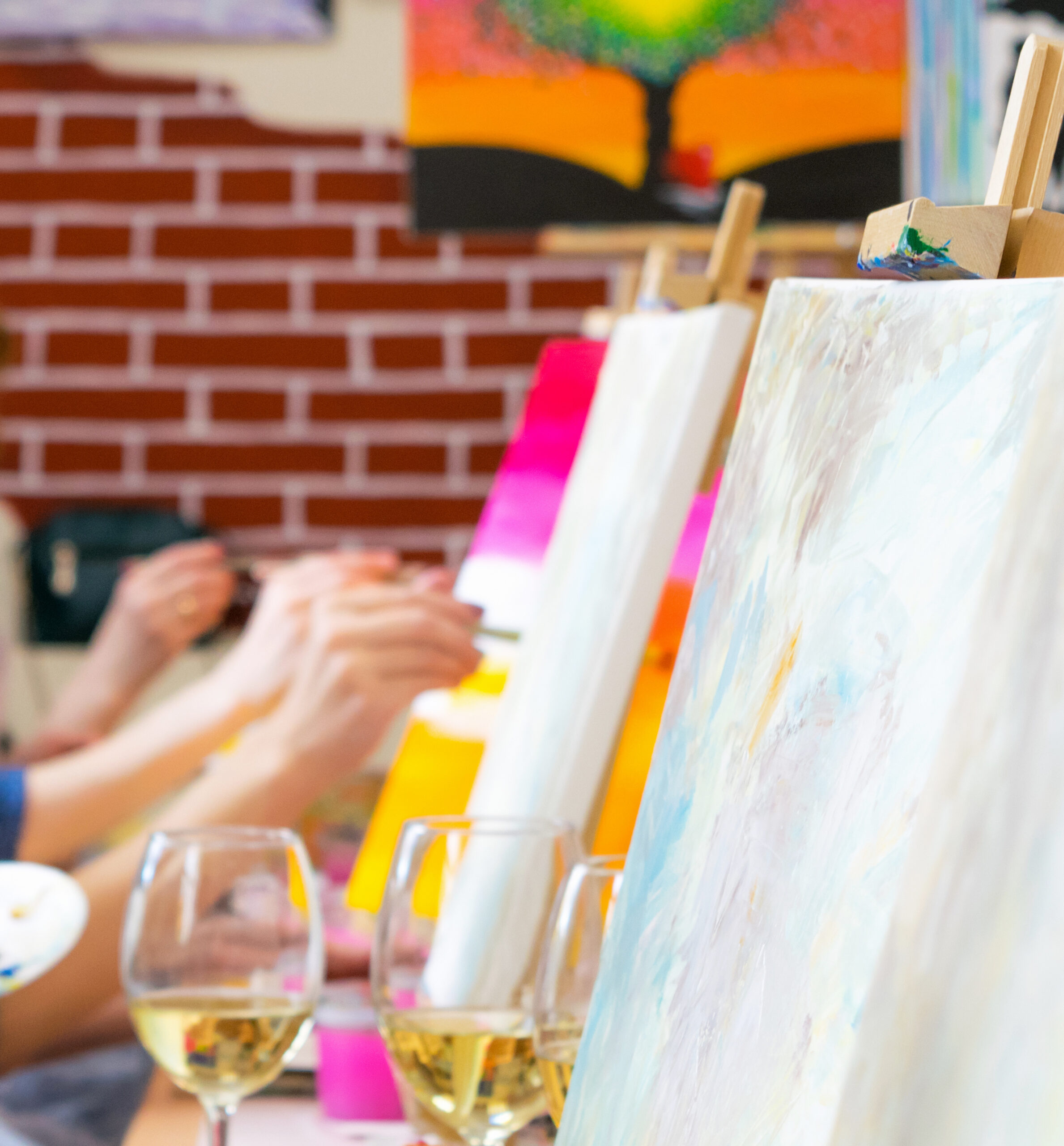 Artist taking an online art class
