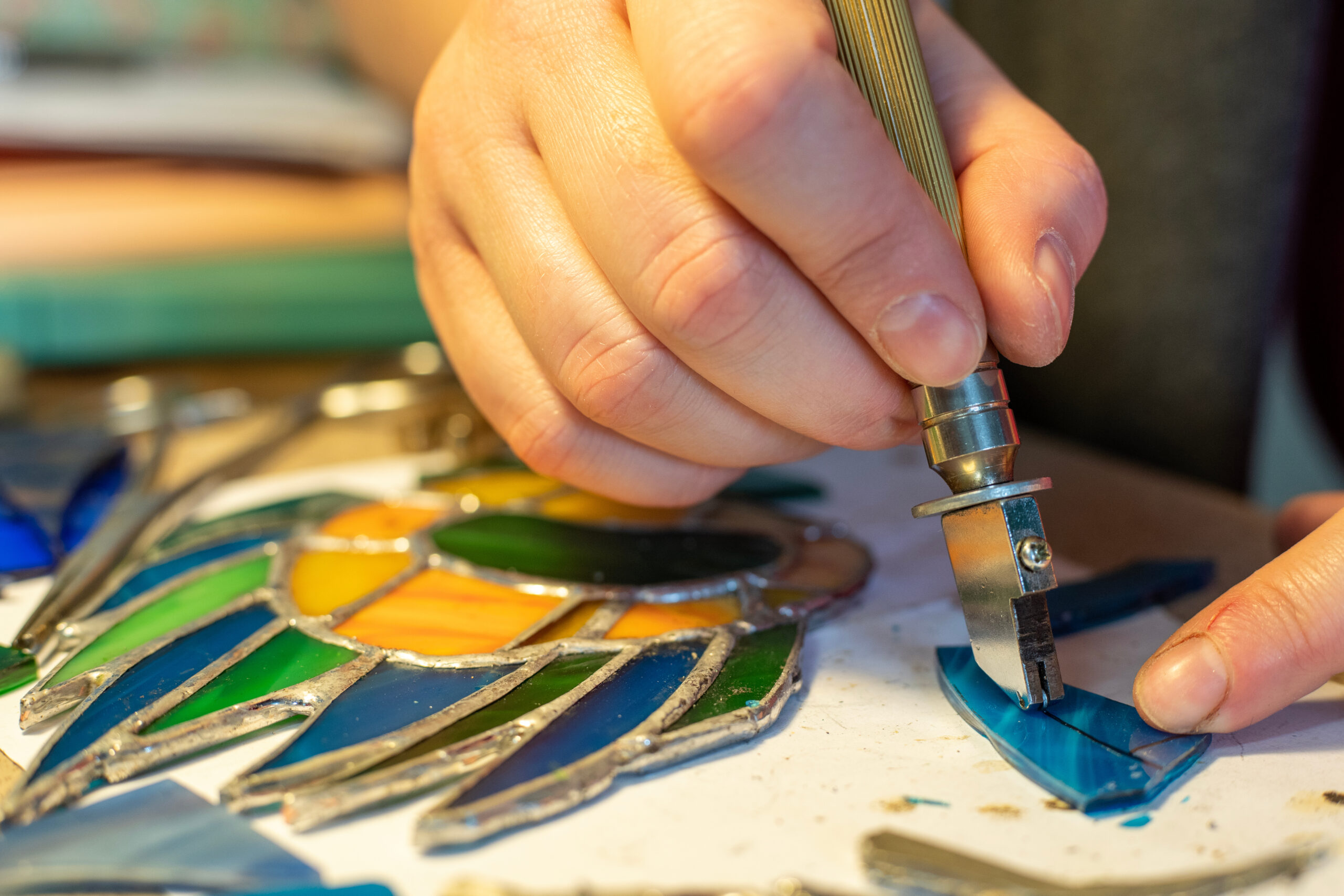 Artist taking an online art class