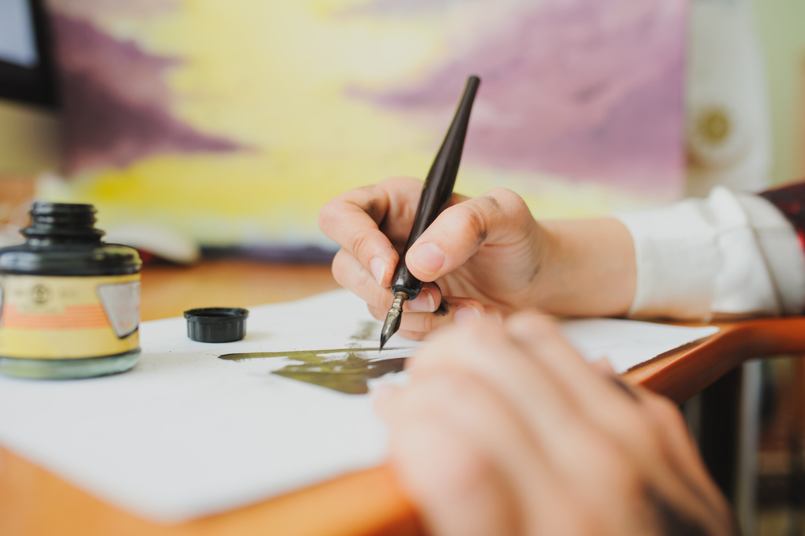 Artist taking an online art class